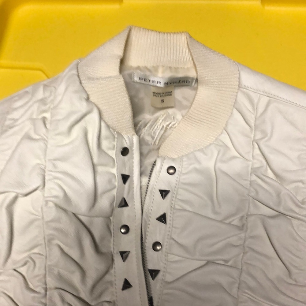 Beautiful Designed Jacket - image 2